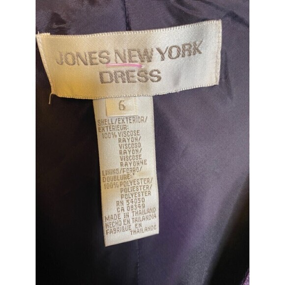 Jones New York sleeveless Deep Purple flower print dress Sz 6 EUC - Picture 3 of 4